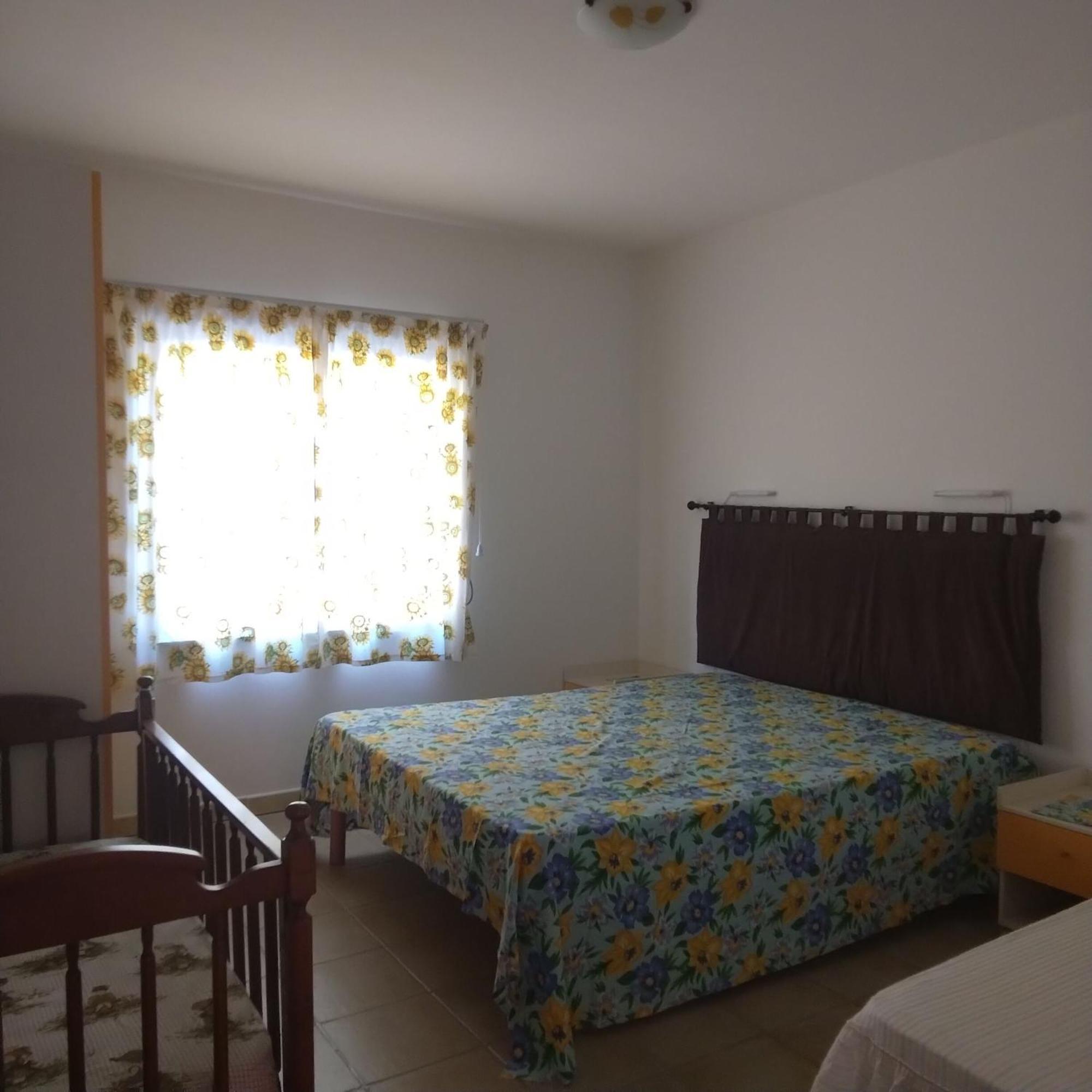Portoghesi Apt อาร์บาตักซ์ ภายนอก รูปภาพ